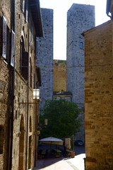 Fototapeta na wymiar San Gimignano is a small medieval hill town in Tuscany,