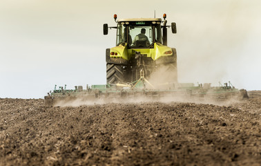 Field cultivation, preparation to plant