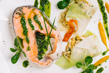 coho salmon with onion and egg