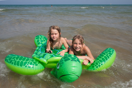 Nudism Bilder Durchsuchen 9,922 Archivfotos, und