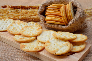 Crispy cracker
