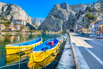 Fototapeta premium Mediterranean town Omis. / Scenic view at landscape in town Omis and estuary of river Cetina, Croatia Europe.