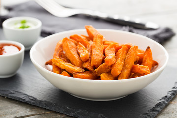 Süßkartoffelfritten - sweet potato frites