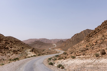 Fototapeta na wymiar Route de montagne au Maroc