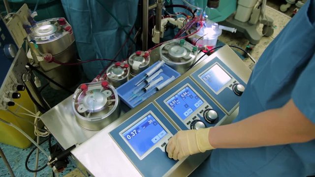 Perfusionist control heart lung machine in operating room