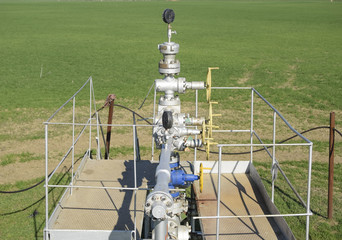 The equipment and technologies on oil fields. Oil well