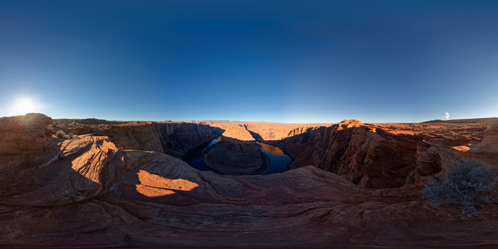 A panoramic 360 degree view of the famous Horseshoe Bend near Page, Arizona