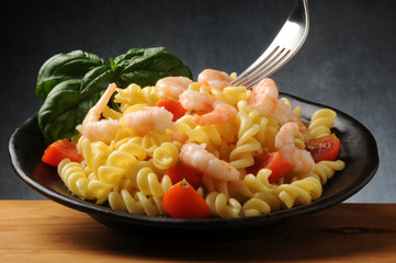 Pasta salad Pasta fredda Ensalada de pasta סלט פסטה パスタサラダ 파스타 샐러드 Insalata Nudelsalat 