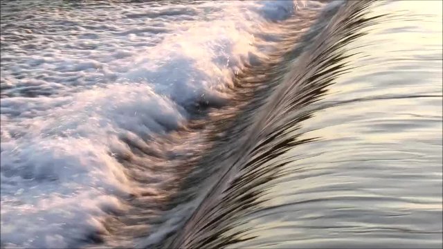 清冽な流れ