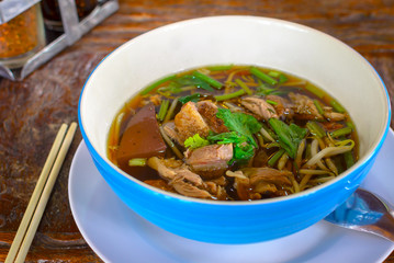 thai food roast duck noodle