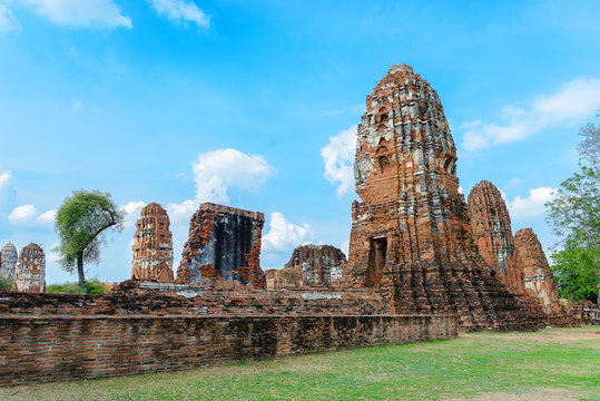 Wat Mahathat in Buddhist temple complex in Ayutthaya
