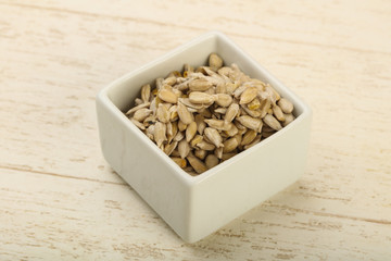 Peeled sunflower seeds