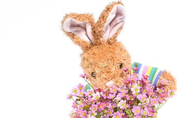 Hase Osterhase altes Spielzeug mit schönen rosa Blumen Gruß zum Osterfest