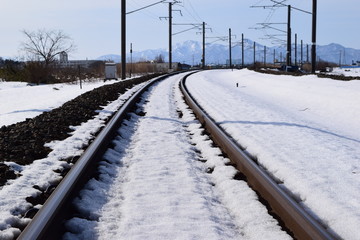 雪国の線路（羽越本線）