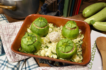 Zucchini al forno ripieni