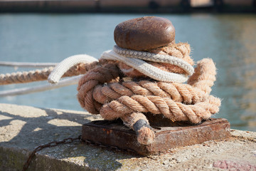 Fototapeta na wymiar landing ropes at the dock