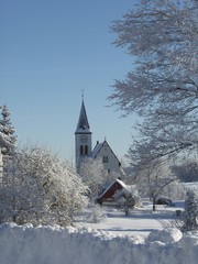 Fototapeta na wymiar snow winter church vacation 