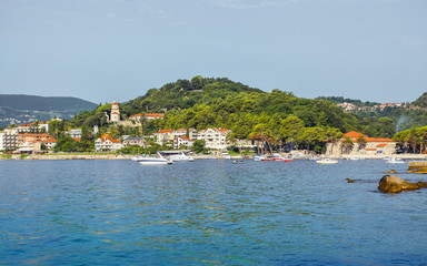 Fototapeta premium Panorama miasta Herceg Novi od morza