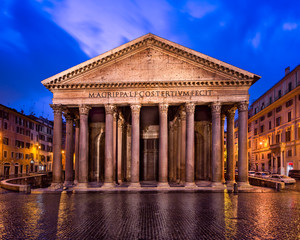 Obraz premium Piazza della Rotonda and Pantheon in the Morning, Rome, Italy