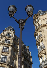 Fototapeta na wymiar Immeubles hausmanniens de Paris