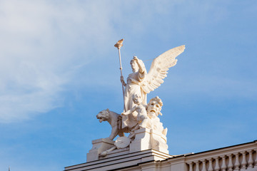 Obraz premium ZURICH, SWITZELAND - 04 NOVEMBER, 2016: sculpture on the top of the Zurich Opera House building
