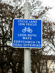 Bilingual cycle path sign