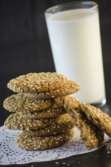 Milk and oatmeal cookies