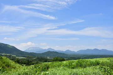 蒜山方面から見た夏の大山(2016年8月)