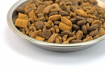 Katzenfutter, Futternapf, Trockenfutter