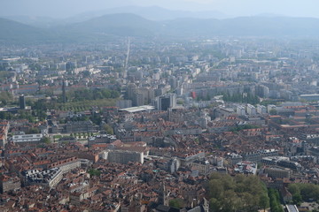 Vue sur Grenoble depuis la Bastille