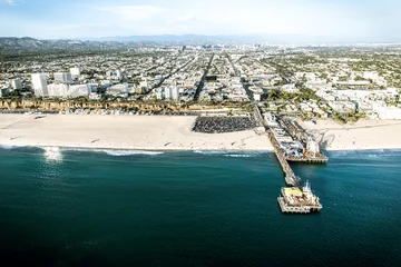 Foto op Canvas Aerial view of sand and seashore in Santa monica © oneinchpunch