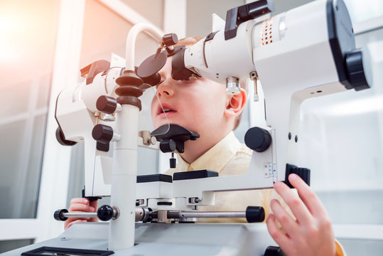 Synoptophore. Strabismus treatment. Squint test. Orthoptics.