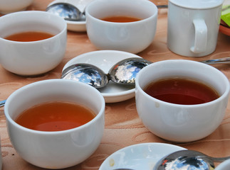 Tea tasting with different varieties.