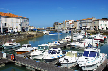 Fototapeta na wymiar port de Saint- Martin en Ré