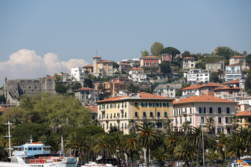 Italien, Ligurien, La Spezia, Hafenstadt, Hafen, Schiffe, Boote, Stadtansicht, Urlaub, Industriehafen