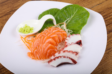 Salmon and Octopus sashimi