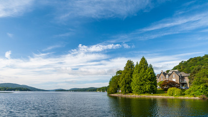 Fototapeta na wymiar View of the Windermere Lake in the Lake District, England