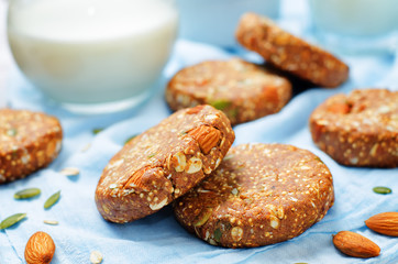 Quinoa dates oats pumpkin seeds; almond Breakfast cookies