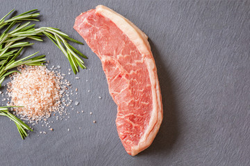 Marbled meat with herbs