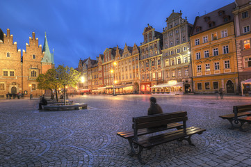Naklejka premium Wrocław stare miasto w nocy