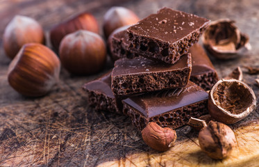 Chocolate bar/ chocolate bar pieces / nut chocolate/ chocolate background