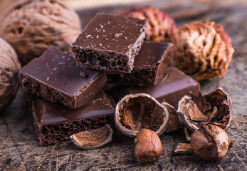 Chocolate bar/ chocolate bar pieces / nut chocolate/ chocolate background