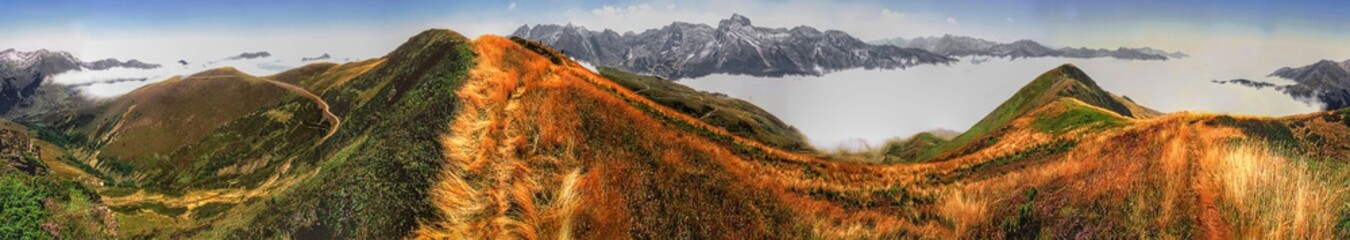 pyrenees panorama