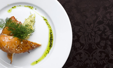 Fillet of chicken baked in sesame