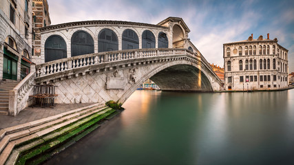 Panorama of Grand Canal and Rialto Bridge in the Morning, Venice, Italy - obrazy, fototapety, plakaty