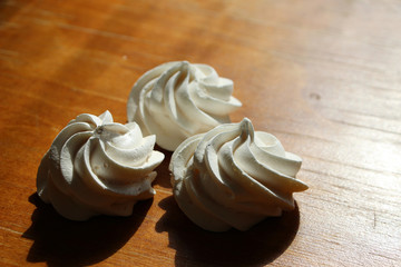 Meringues.