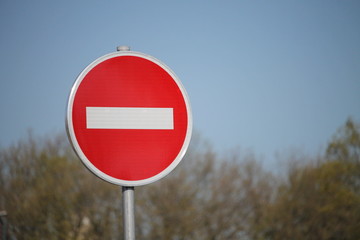 Panneau de sens interdit