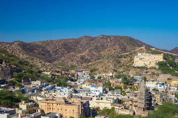 Fototapeta premium The impressive landscape and cityscape at Amber Fort, famous travel destination in Jaipur, Rajasthan, India.