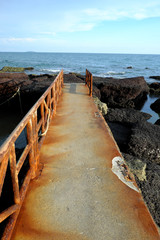 Obraz premium old pier near the sea