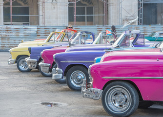 colorful  old convertibles  at Havana